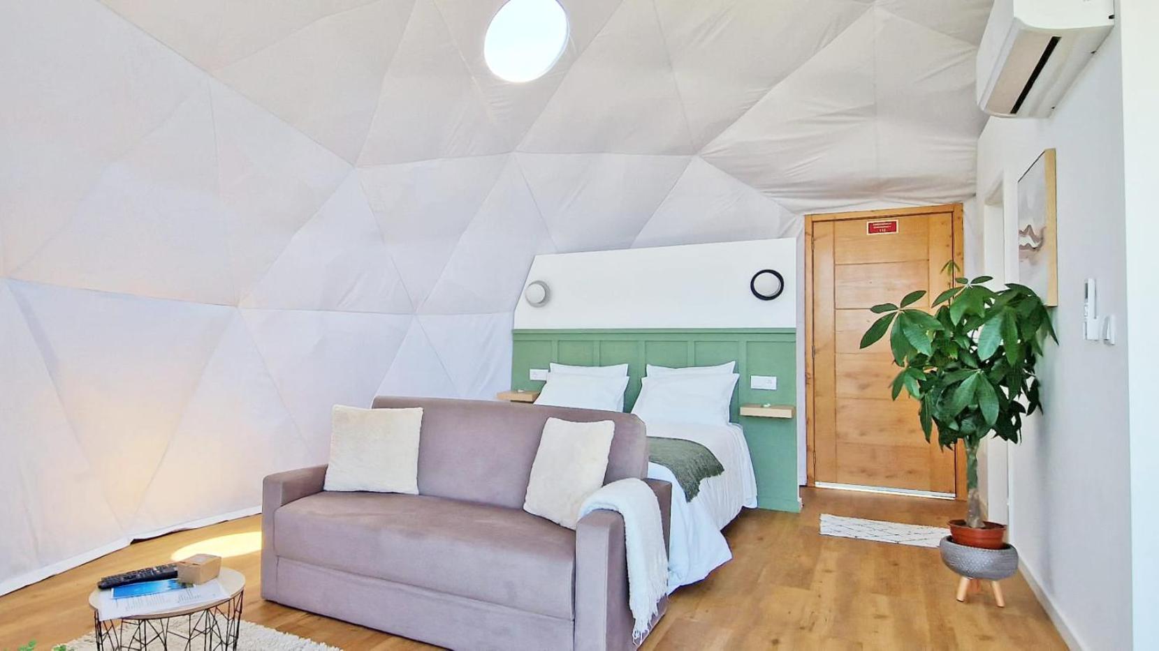 VI Naturae Glamping 法亚·达·奥韦利亚 外观 照片
